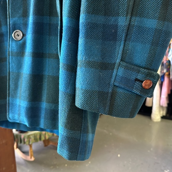 Vintage Pendleton plaid wool coat - Picture 3 of 6